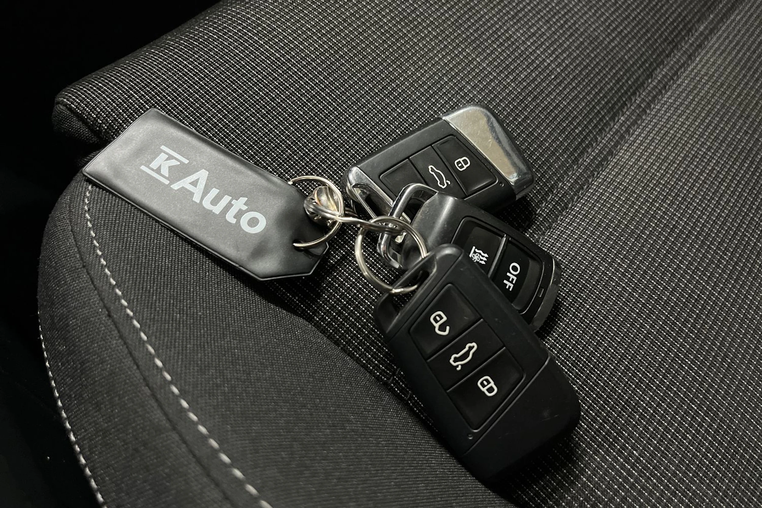 Sininen Volkswagen PASSAT 2018 kuva 24.