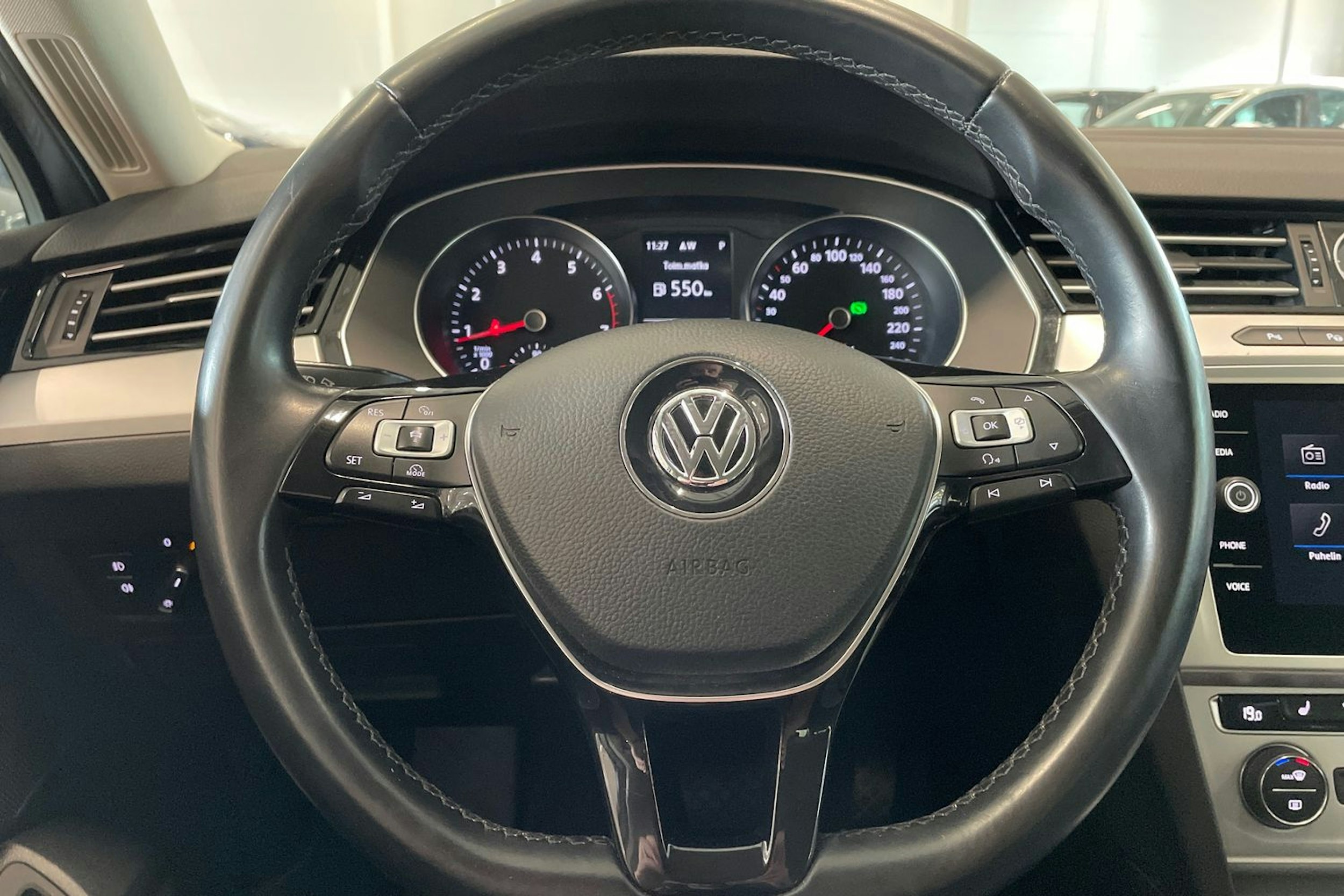 hopea Volkswagen Passat 2018 kuva 14.
