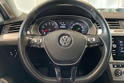 hopea Volkswagen Passat 2018 kuva 14.