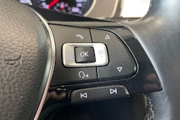 hopea Volkswagen Passat 2018 kuva 15.