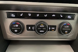 hopea Volkswagen Passat 2018 kuva 28.