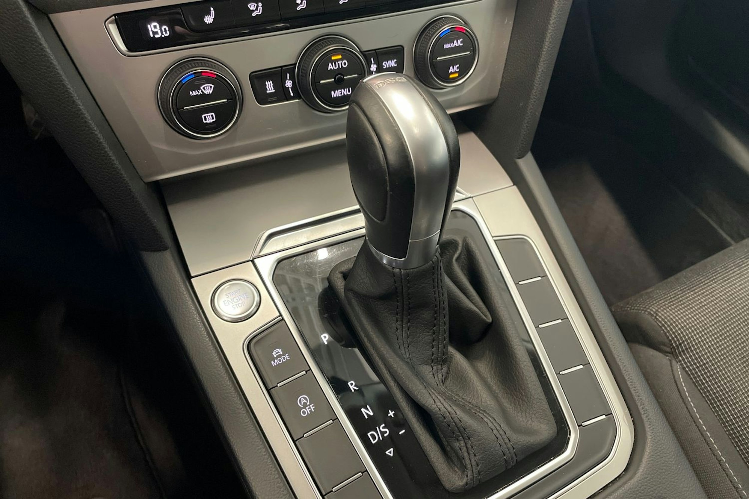 hopea Volkswagen Passat 2018 kuva 29.
