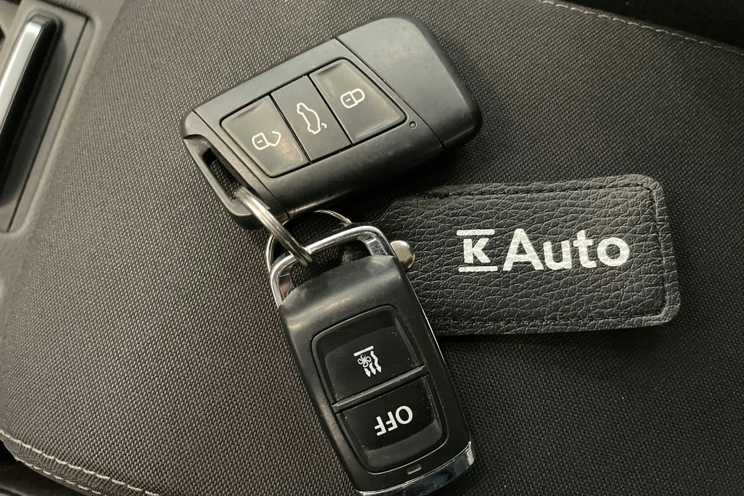 hopea Volkswagen Passat 2018 kuva 31.
