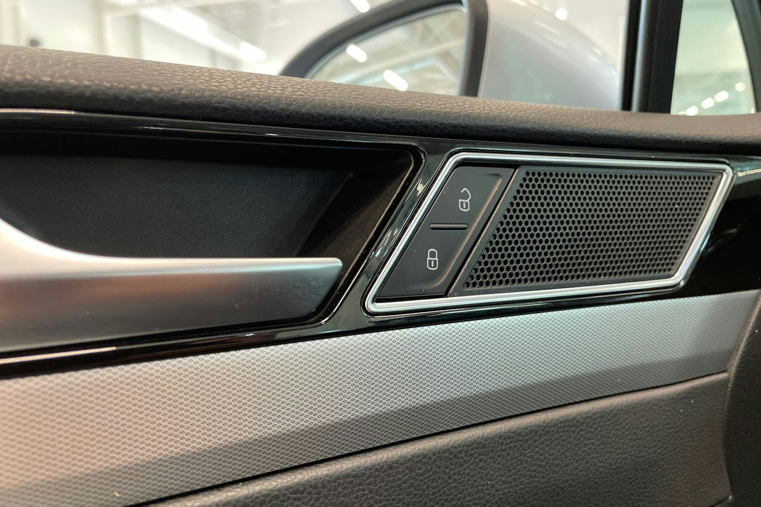hopea Volkswagen Passat 2018 kuva 33.