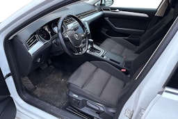 valkoinen Volkswagen Passat 2018 kuva 3.