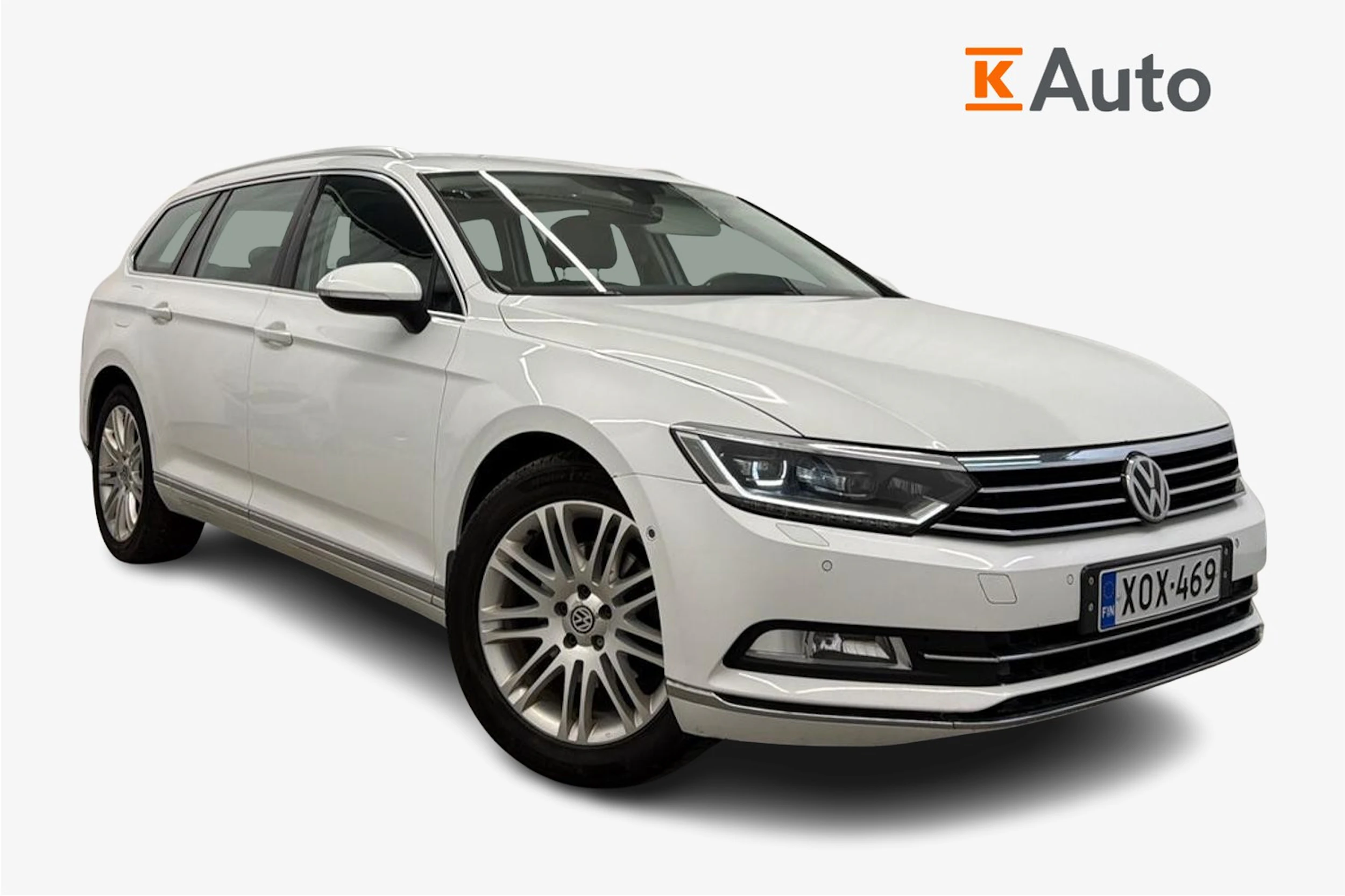 valkoinen Volkswagen Passat 2018 kuva 1.