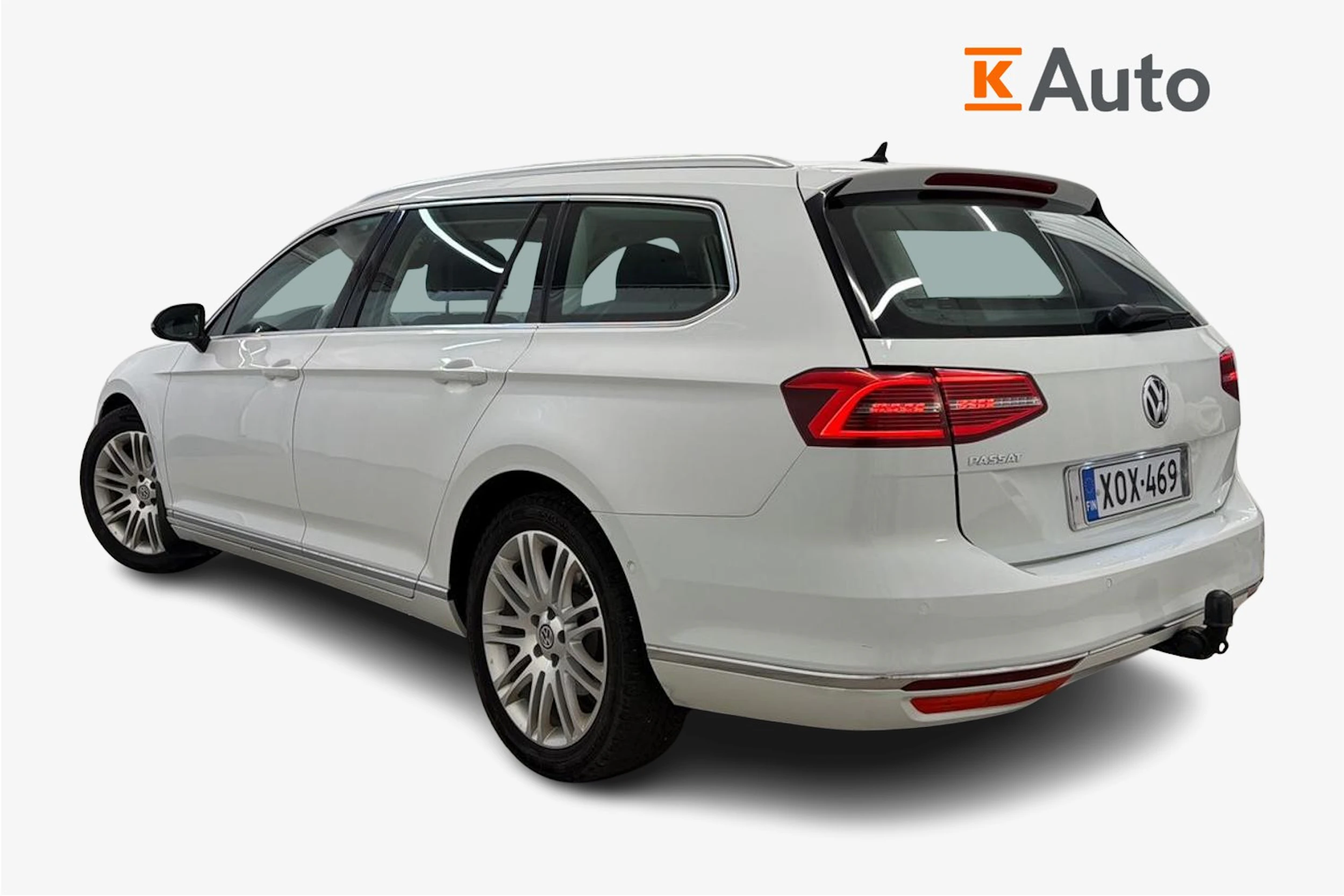 valkoinen Volkswagen Passat 2018 kuva 3.