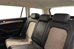 valkoinen Volkswagen Passat 2018 kuva 11.