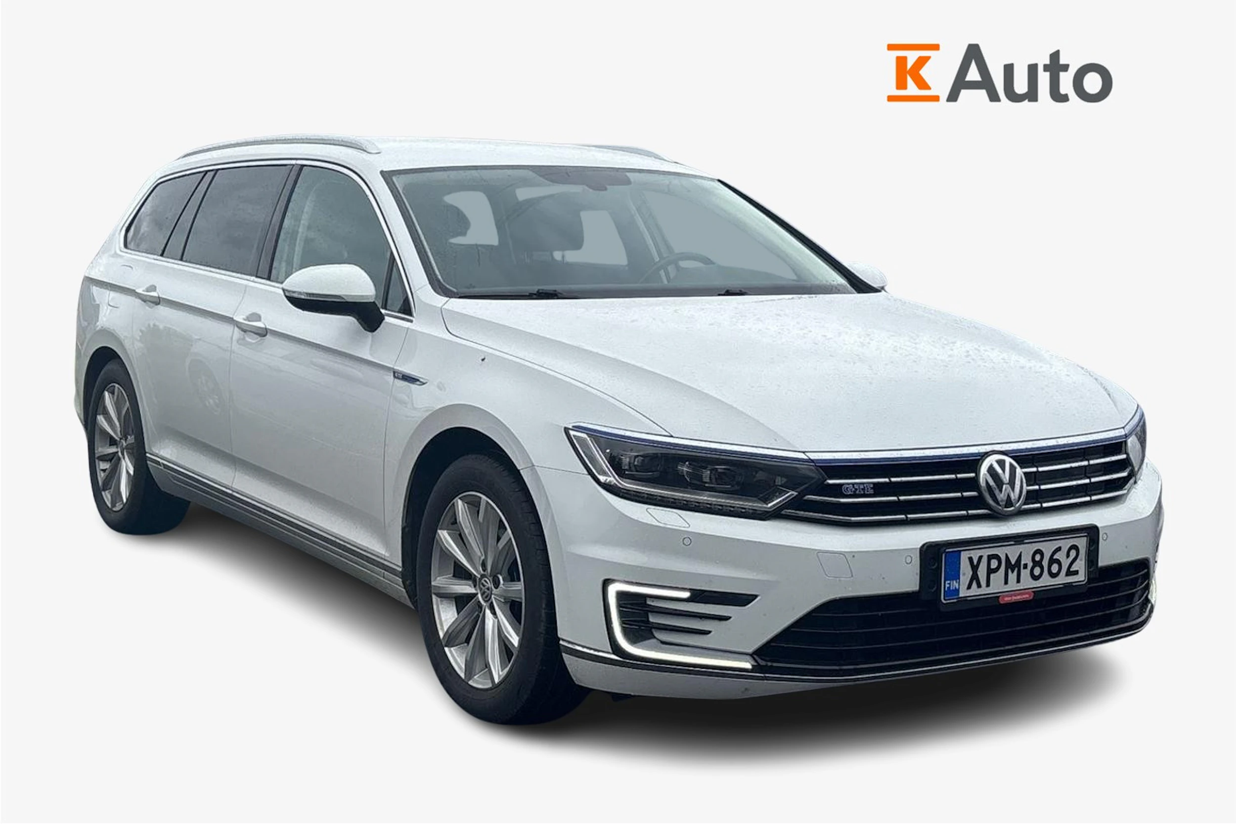 Valkoinen Volkswagen PASSAT 2018 kuva 1.