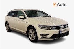 Valkoinen Volkswagen PASSAT 2018 kuva 1.