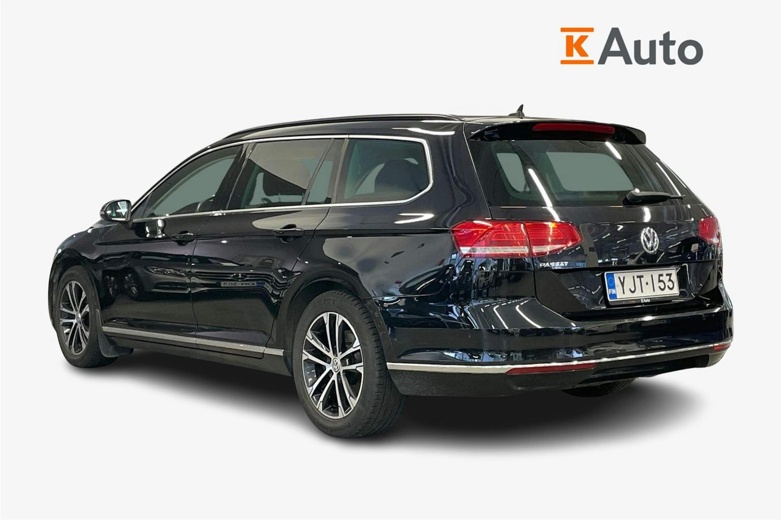 Musta Volkswagen PASSAT 2018 kuva 2.