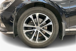 Musta Volkswagen PASSAT 2018 kuva 9.