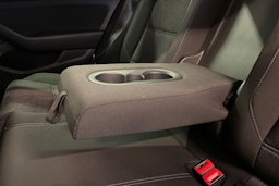 Musta Volkswagen PASSAT 2018 kuva 24.