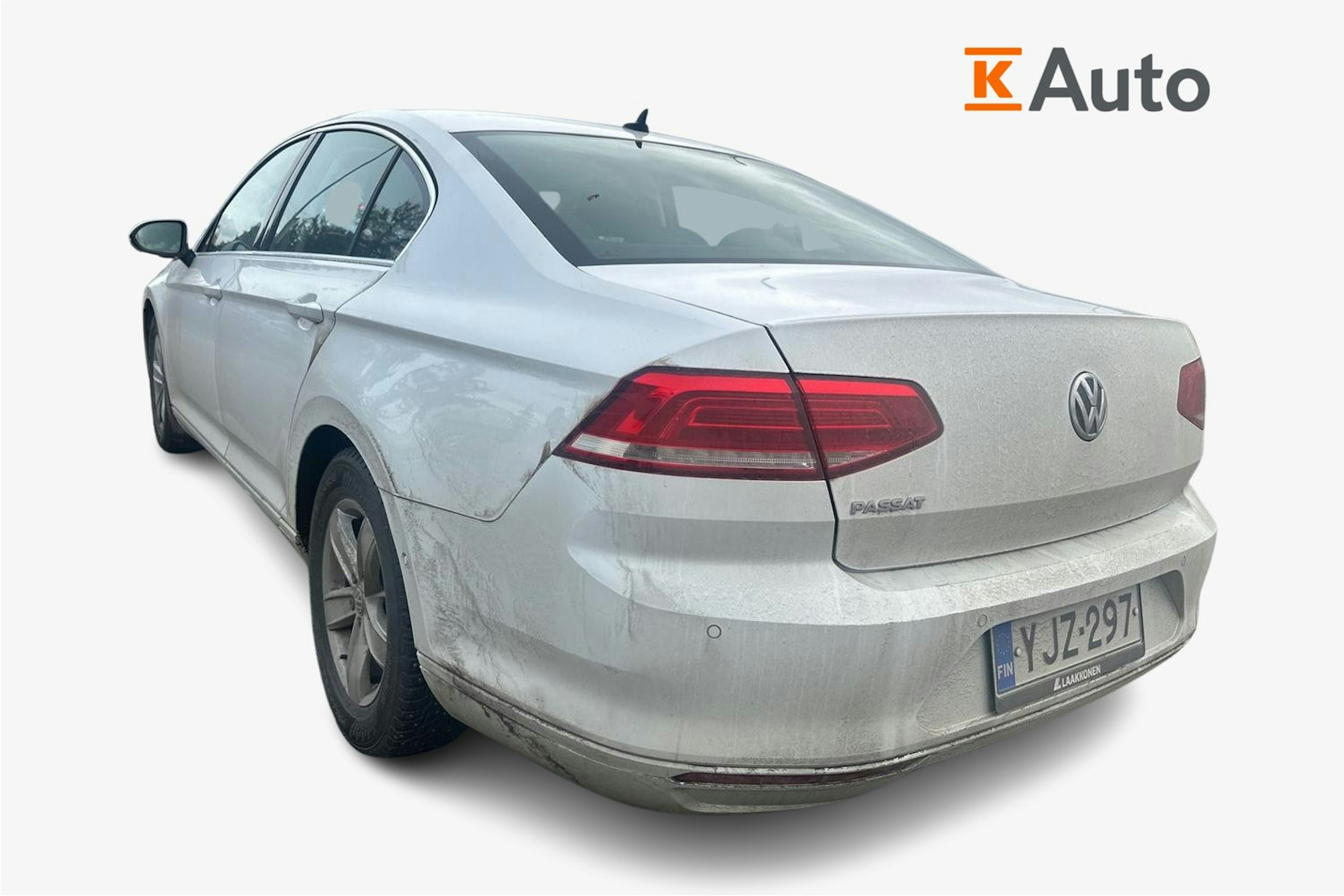 Valkoinen Volkswagen PASSAT 2018 kuva 2.