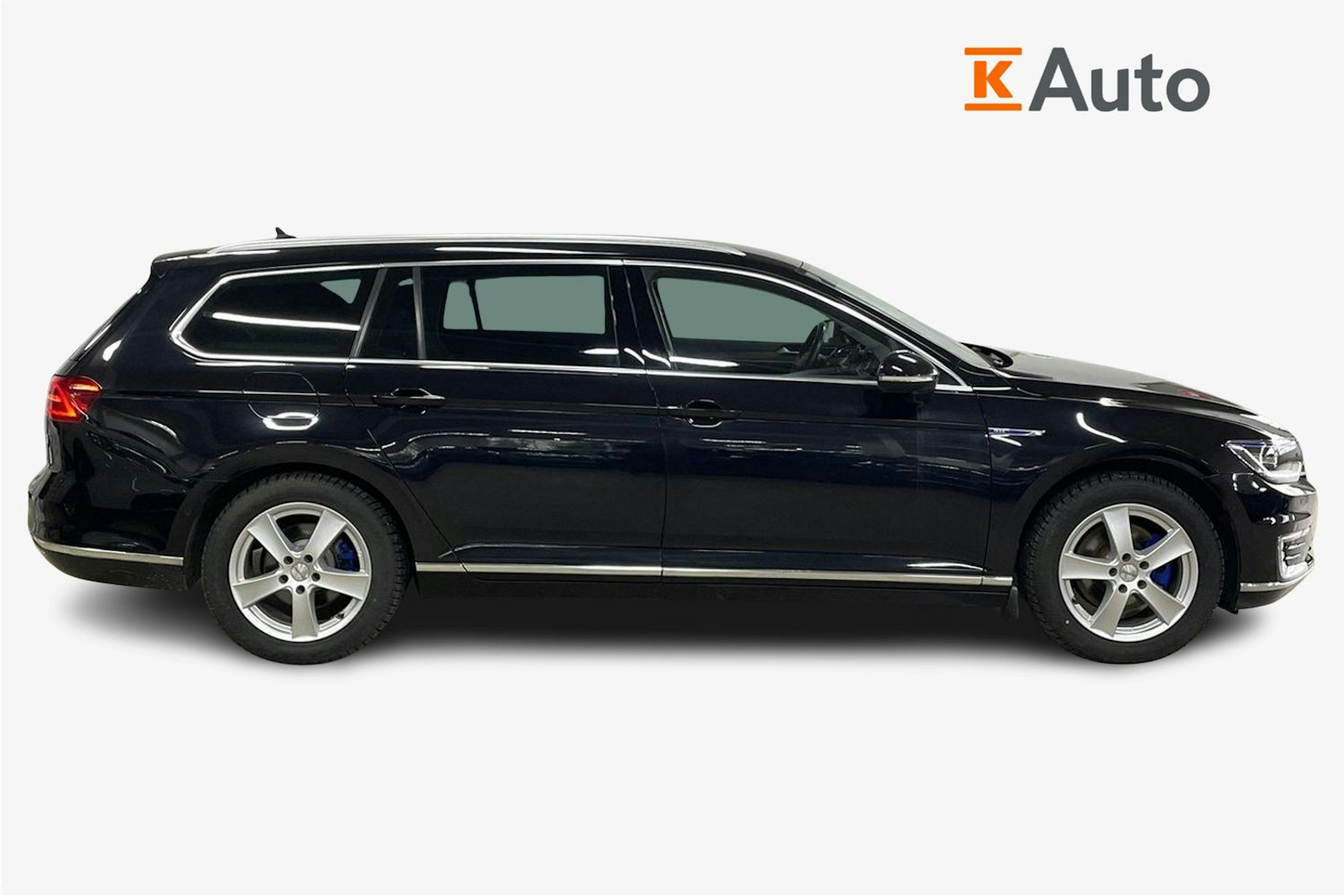 musta Volkswagen Passat 2018 kuva 5.