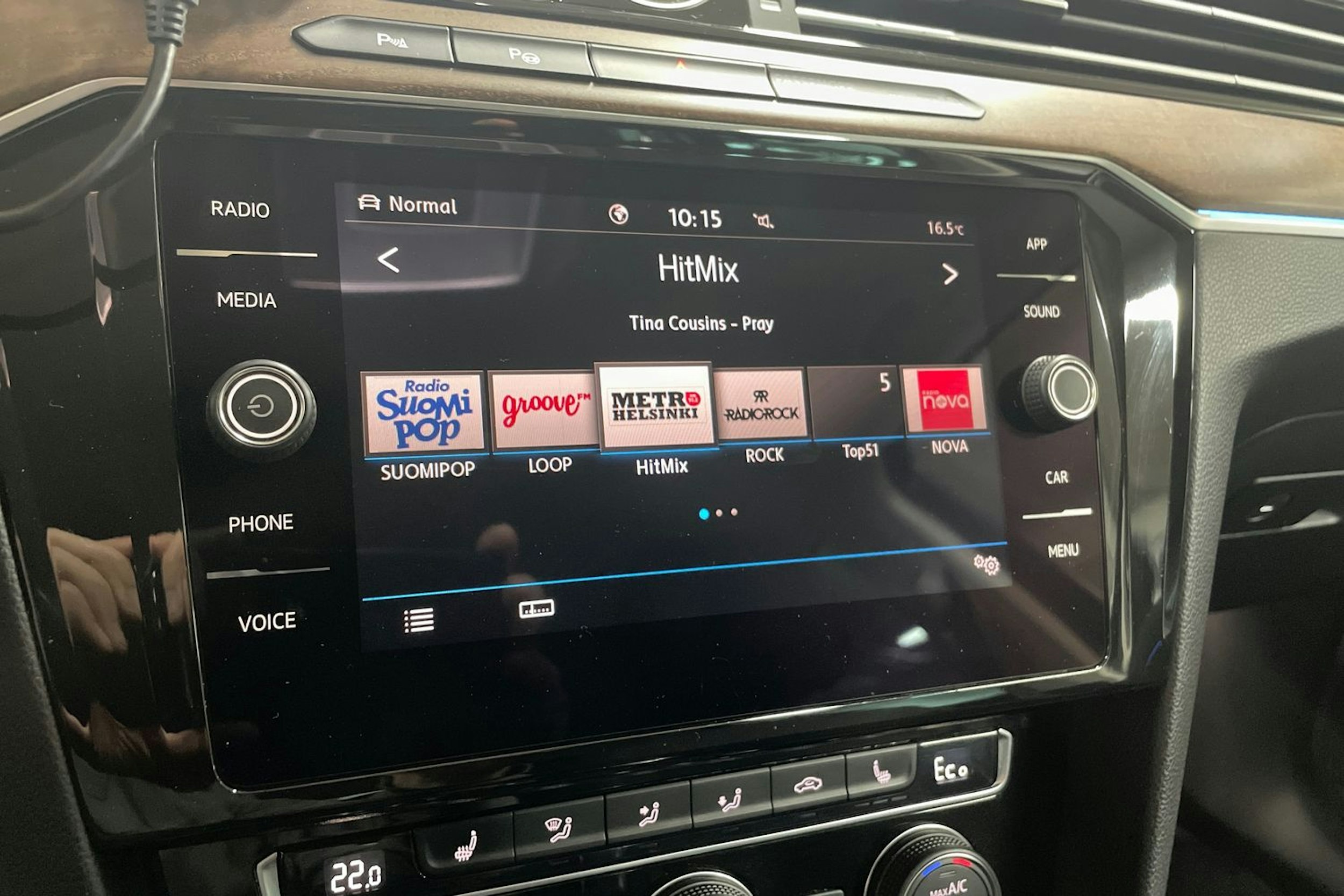 musta Volkswagen Passat 2018 kuva 11.