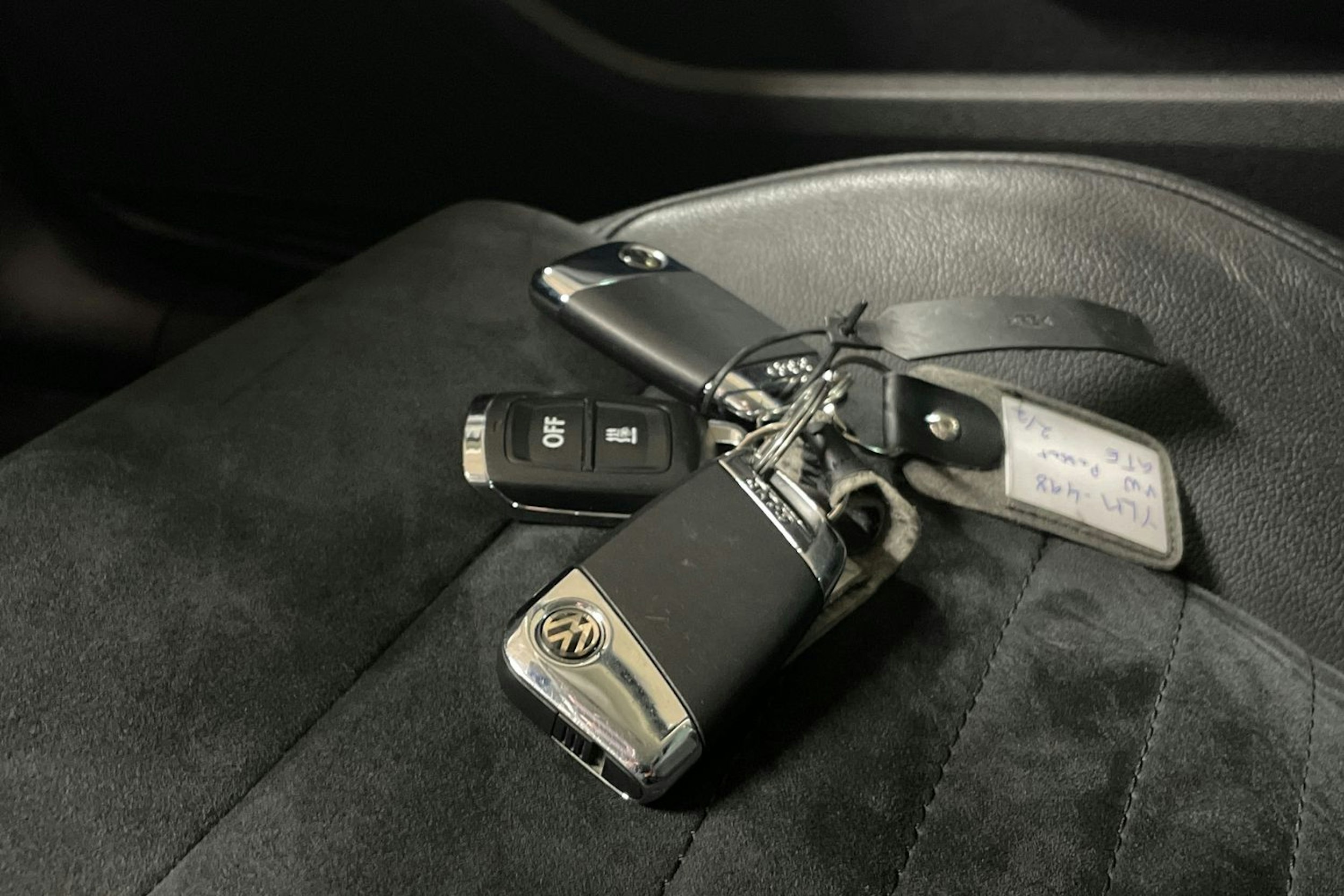 musta Volkswagen Passat 2018 kuva 16.