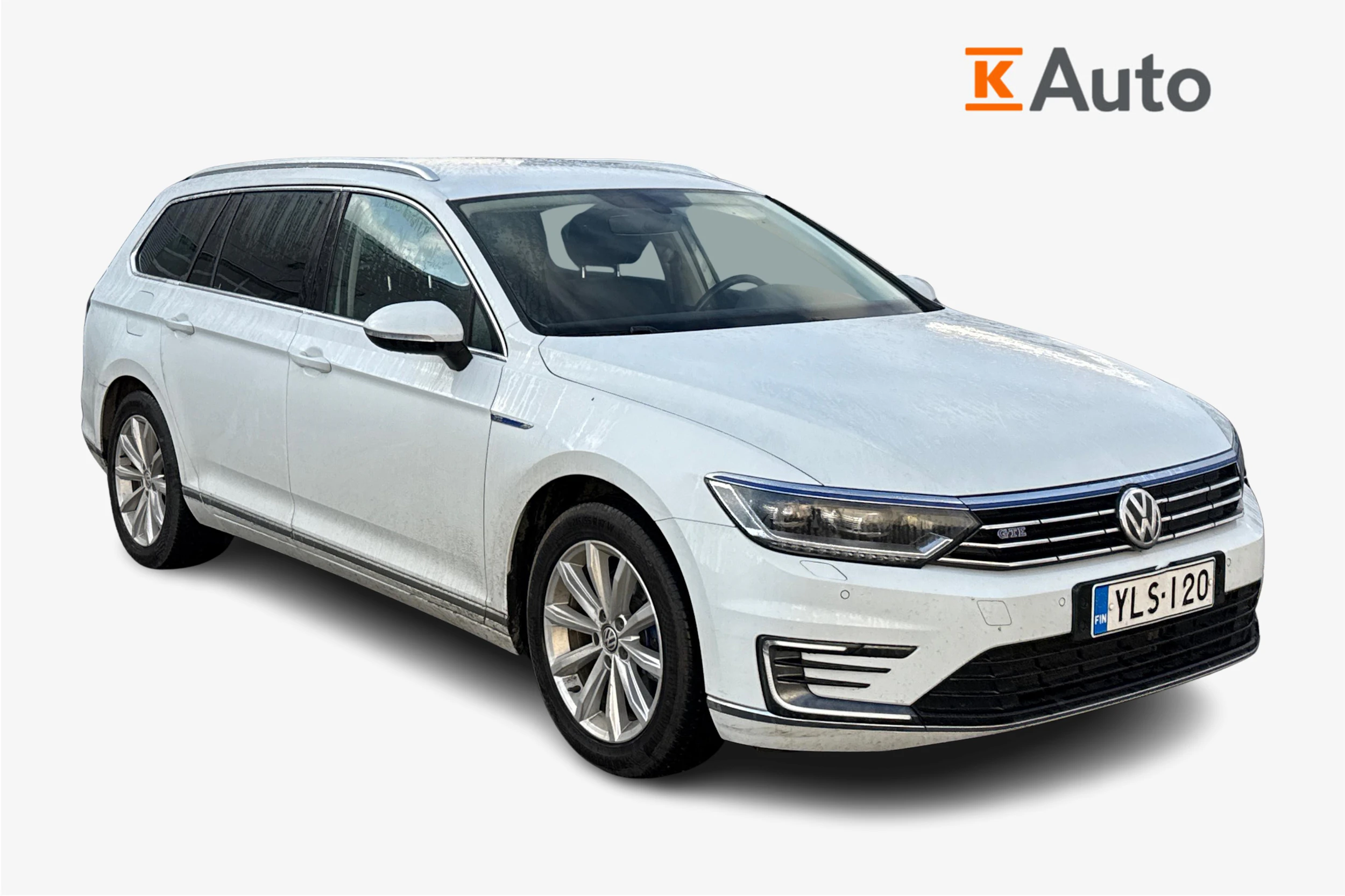 valkoinen Volkswagen Passat 2018 kuva 1.