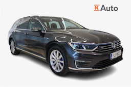 Harmaa Volkswagen PASSAT 2018 kuva 1.