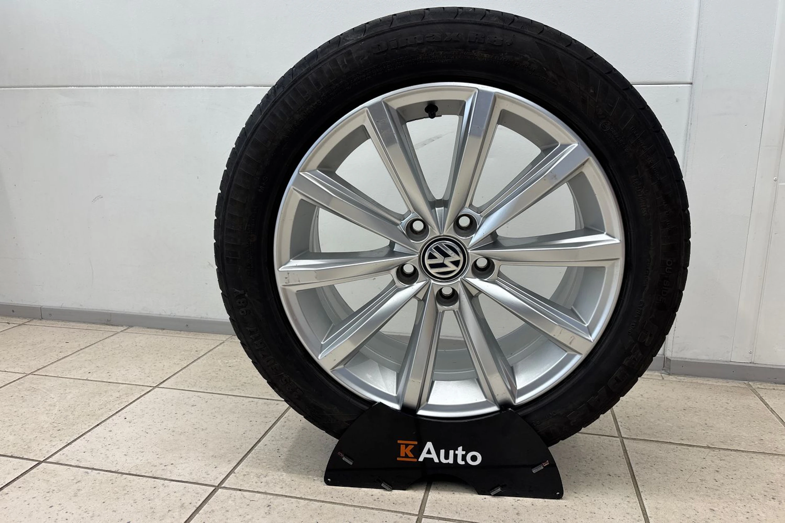 Harmaa Volkswagen PASSAT 2018 kuva 25.