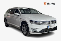 Valkoinen Volkswagen PASSAT 2018 kuva 1.
