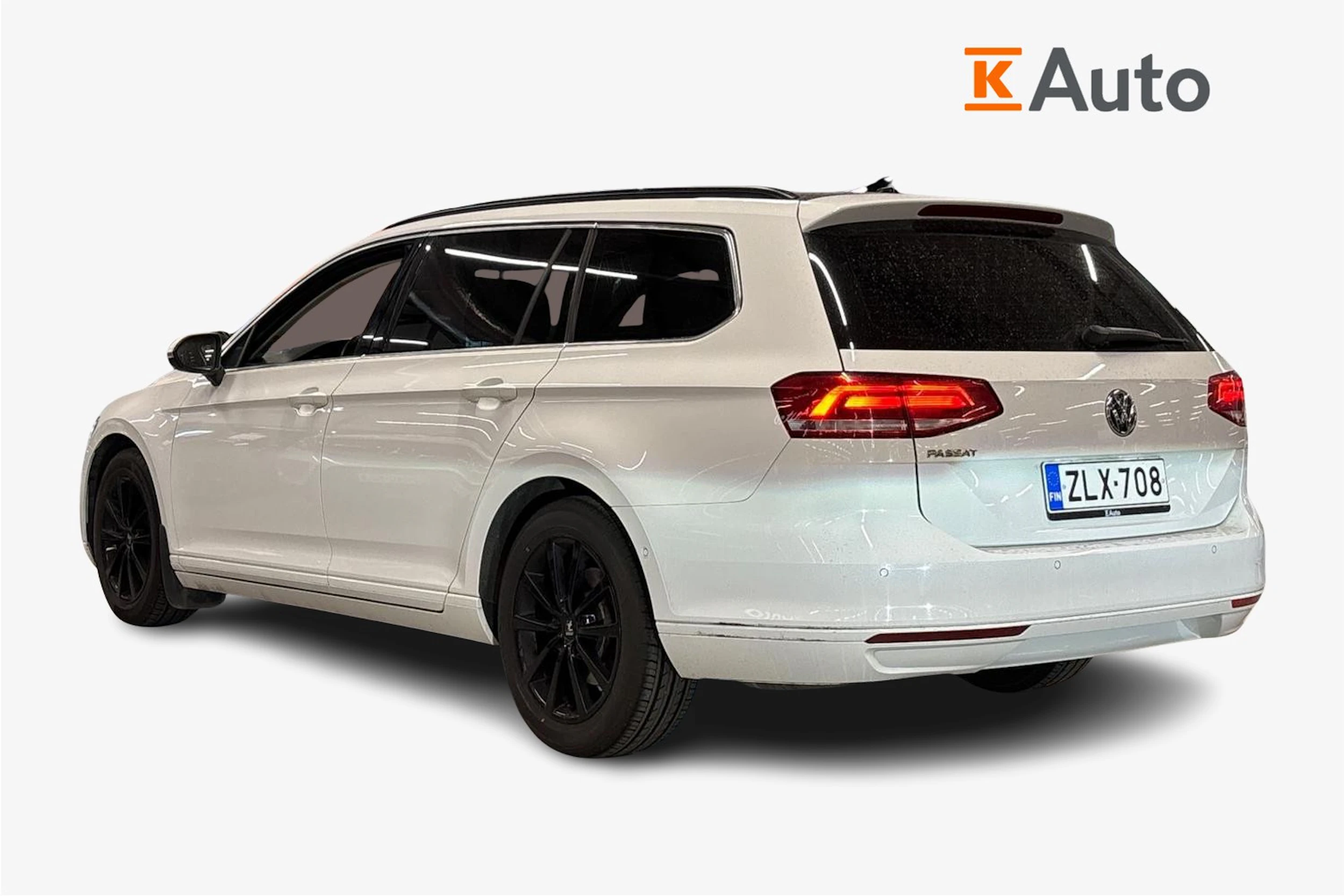 valkoinen Volkswagen Passat 2018 kuva 2.