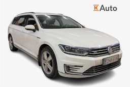 valkoinen Volkswagen Passat 2018 kuva 1.