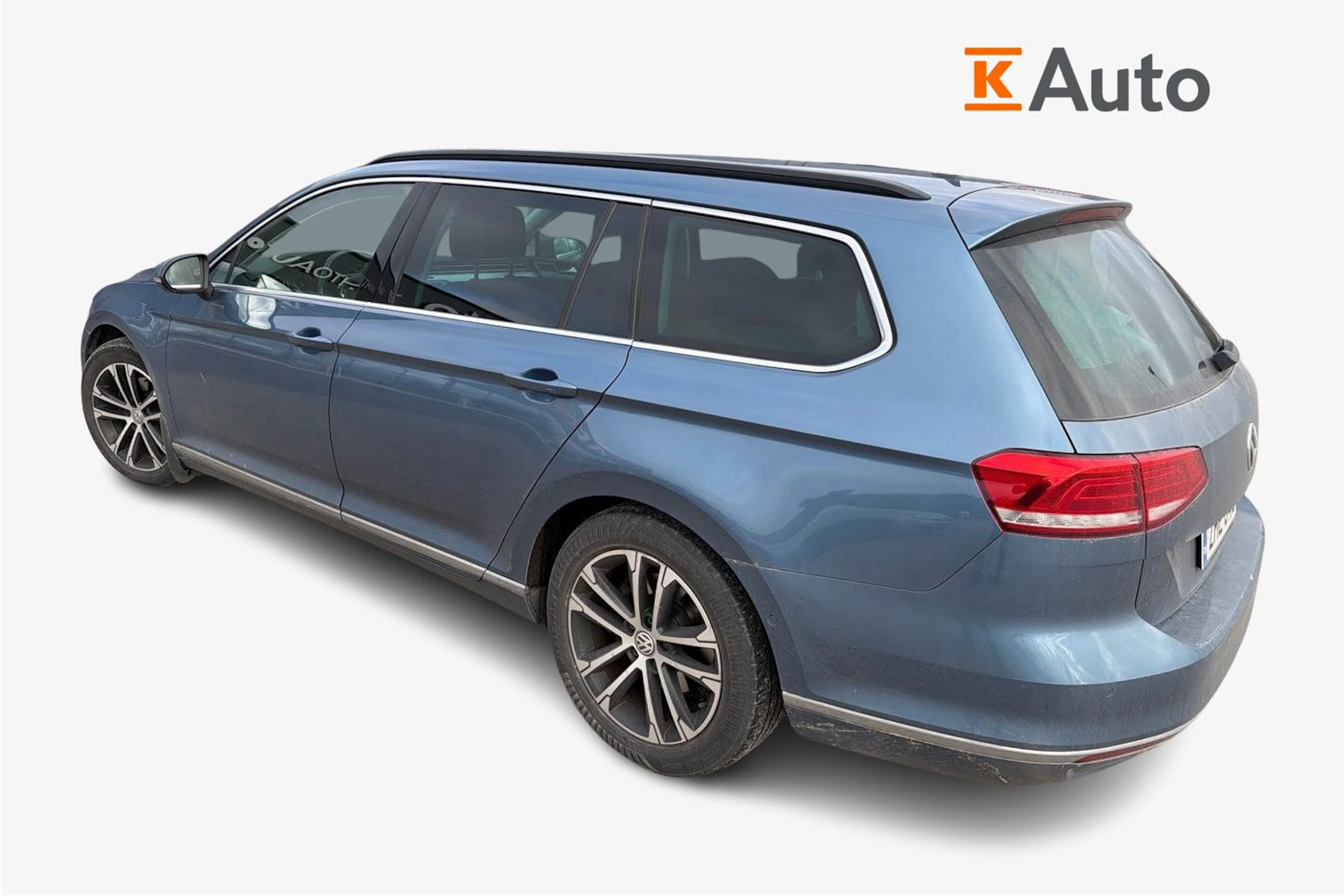 sininen Volkswagen Passat 2018 kuva 2.
