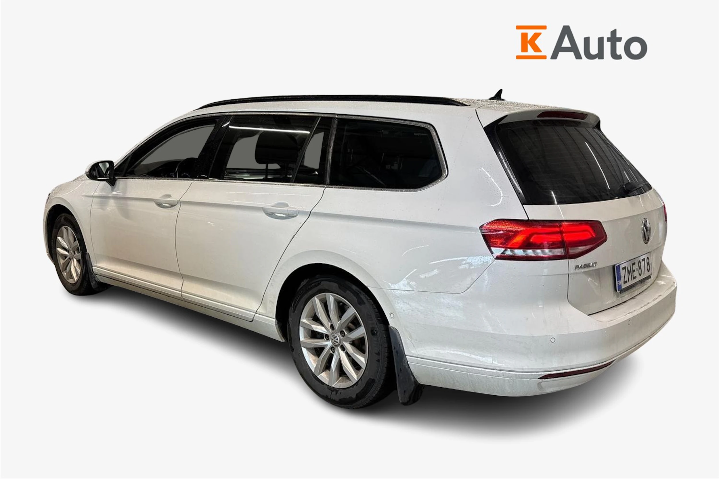 valkoinen Volkswagen Passat 2018 kuva 2.