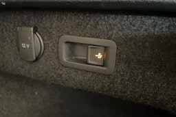sininen Volkswagen Passat 2018 kuva 30.