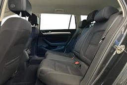 met. harmaa Volkswagen Passat 2018 kuva 8.