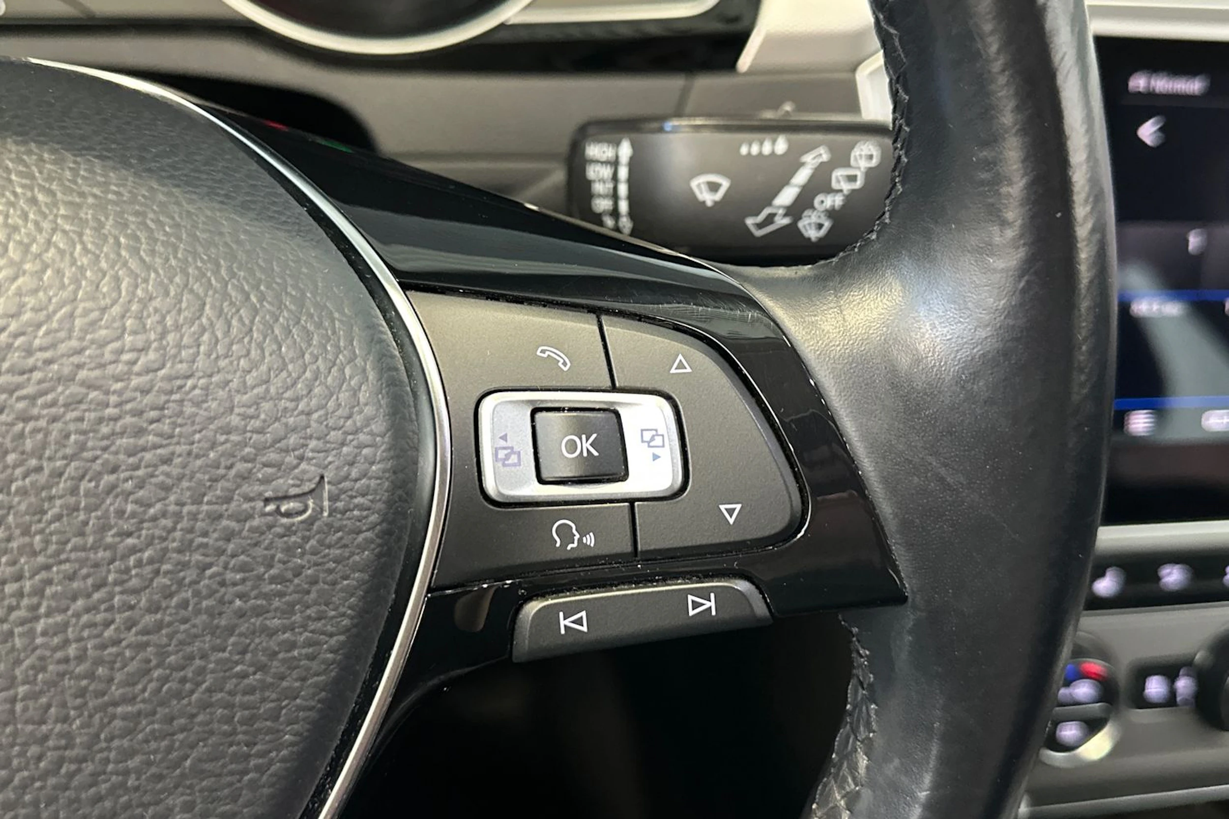 met. harmaa Volkswagen Passat 2018 kuva 19.