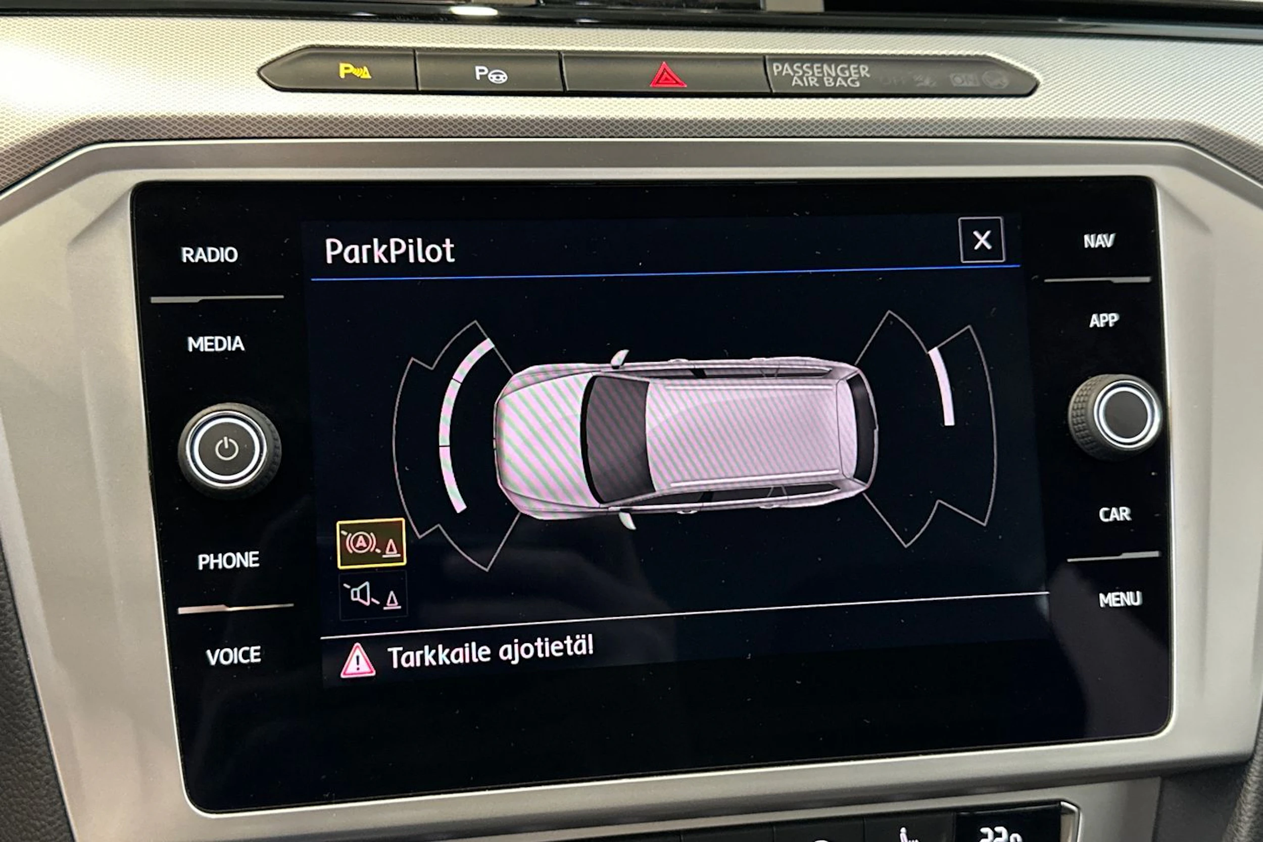 met. harmaa Volkswagen Passat 2018 kuva 23.