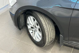 met. harmaa Volkswagen Passat 2018 kuva 28.