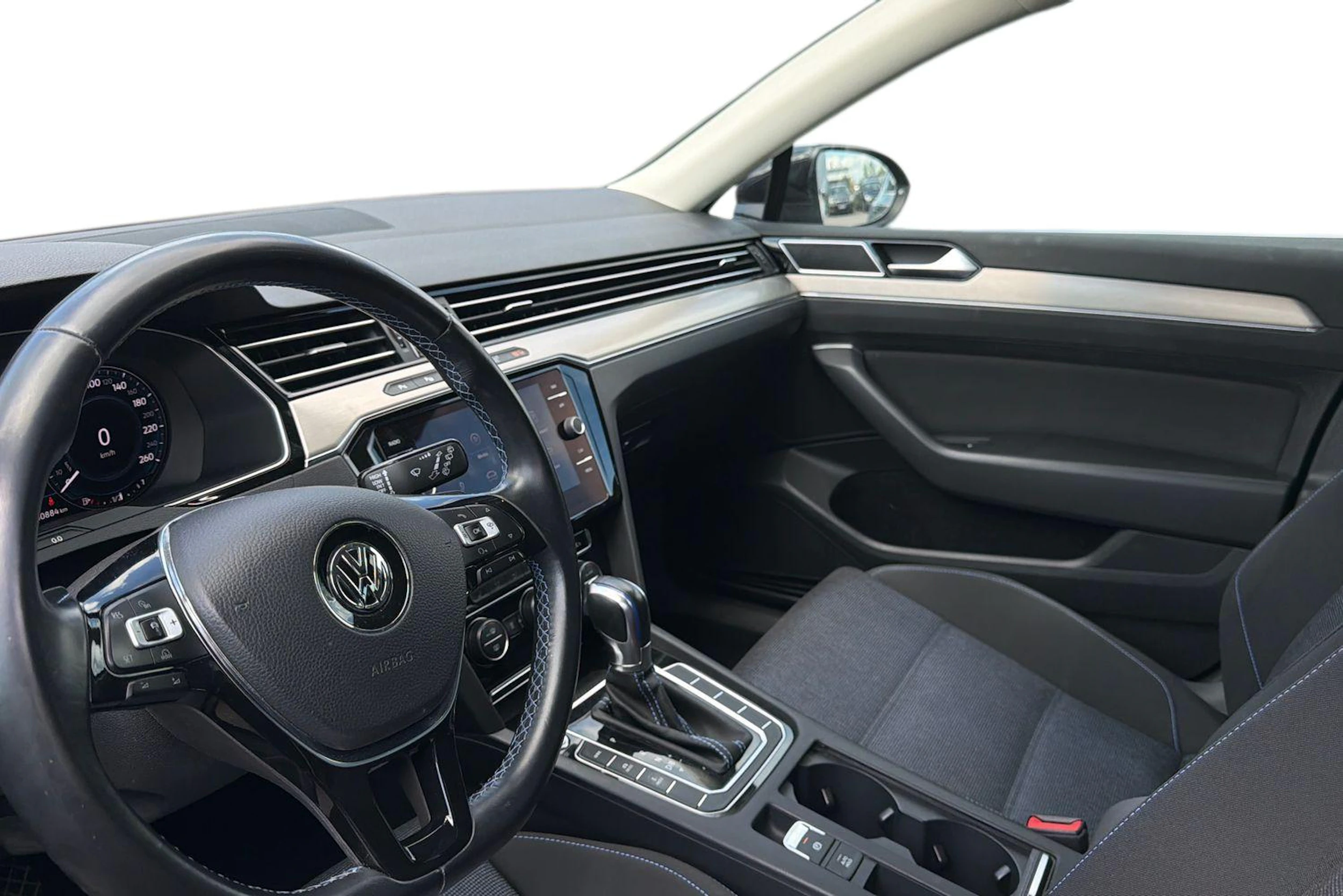 musta Volkswagen Passat 2018 kuva 3.