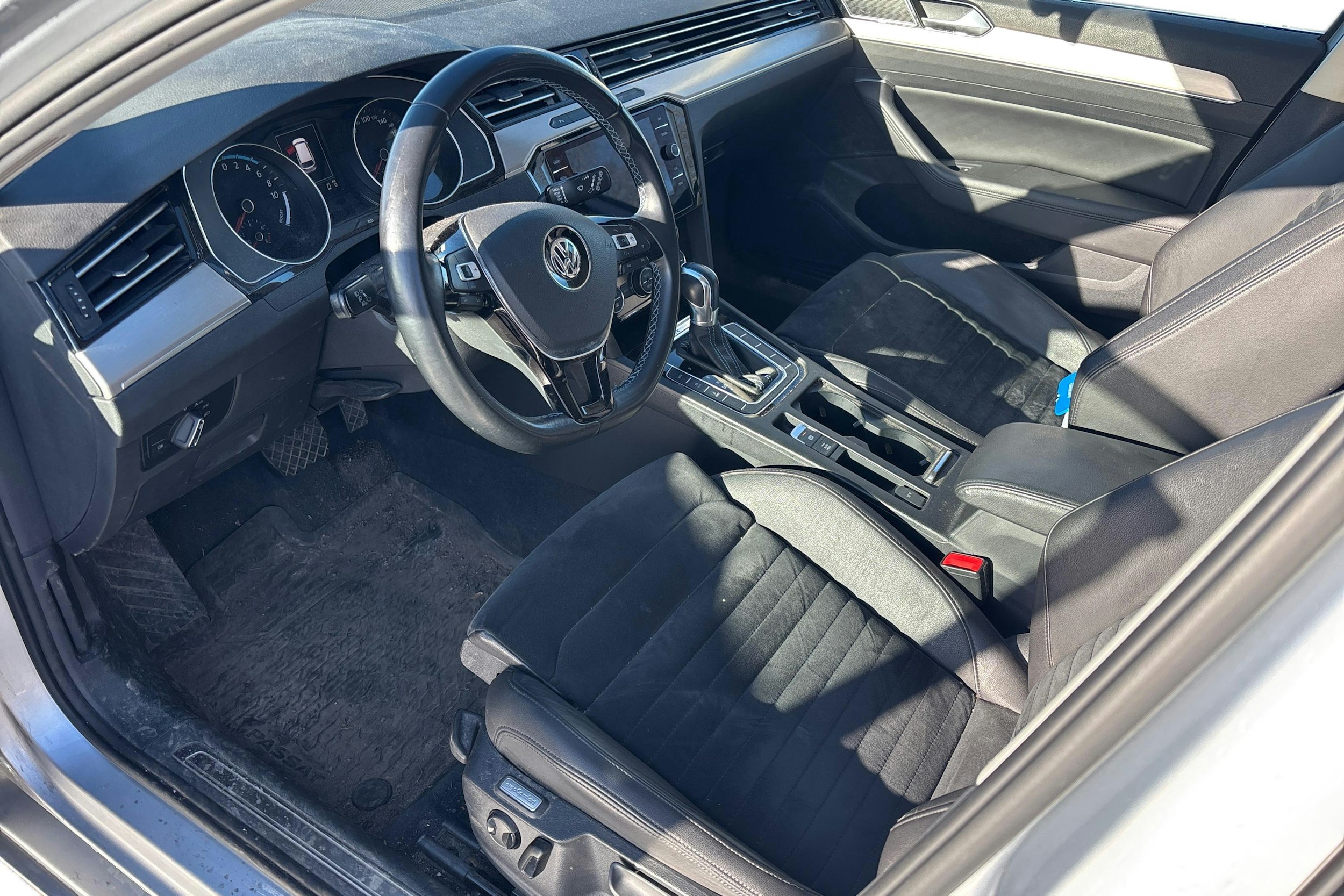 hopea Volkswagen Passat 2018 kuva 3.