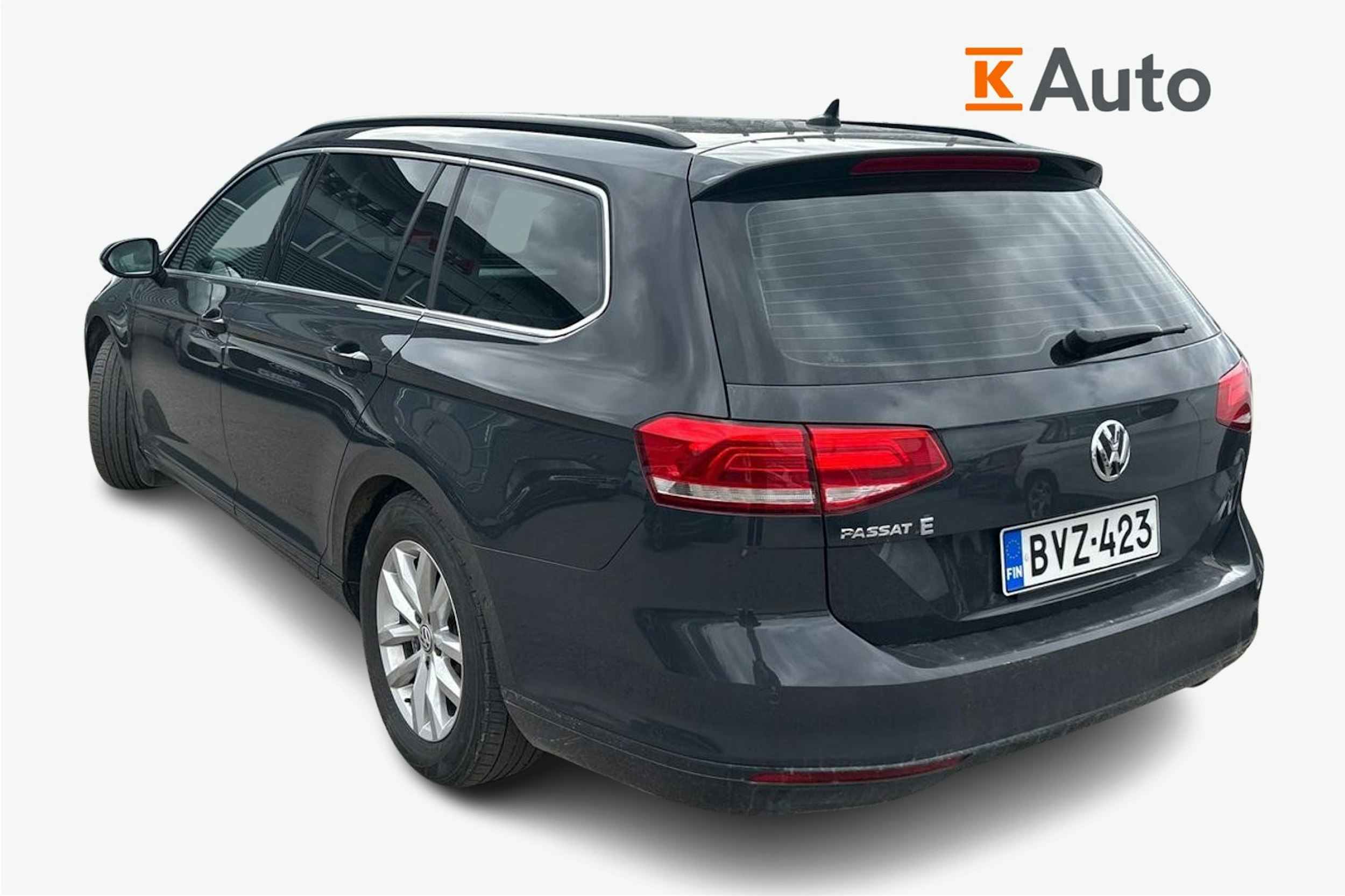 Harmaa Volkswagen PASSAT 2019 kuva 2.