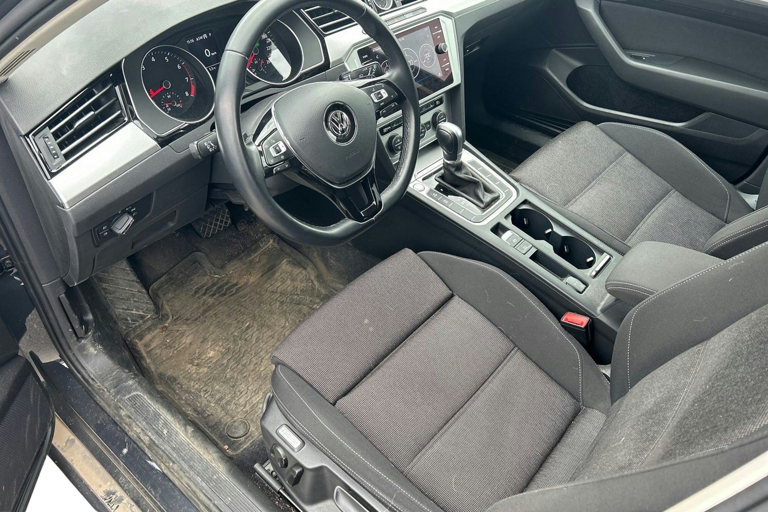 Harmaa Volkswagen PASSAT 2019 kuva 3.
