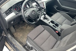Harmaa Volkswagen PASSAT 2019 kuva 3.