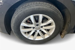 Harmaa Volkswagen PASSAT 2019 kuva 11.