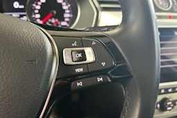 Harmaa Volkswagen PASSAT 2019 kuva 15.