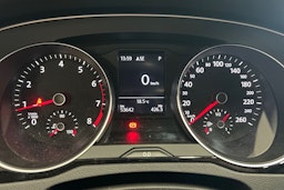 Harmaa Volkswagen PASSAT 2019 kuva 16.