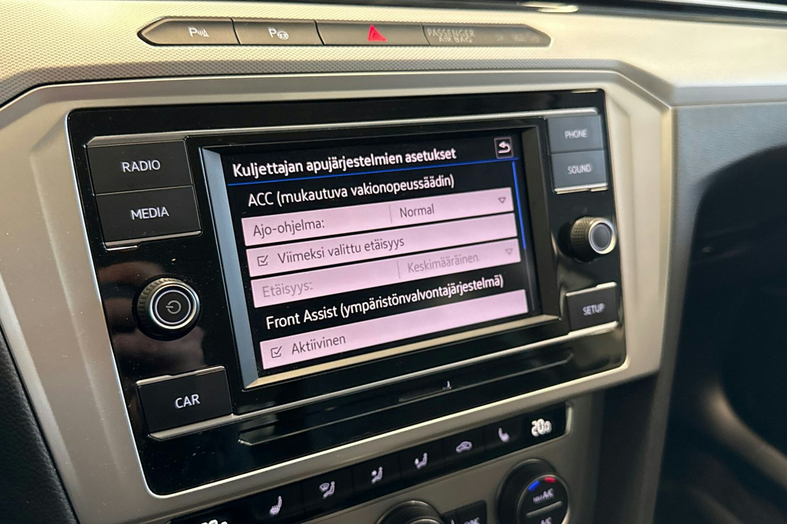 hopea Volkswagen Passat 2019 kuva 24.