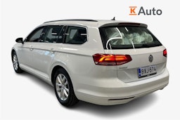 valkoinen Volkswagen Passat 2019 kuva 2.