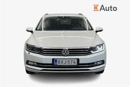 valkoinen Volkswagen Passat 2019 kuva 5.