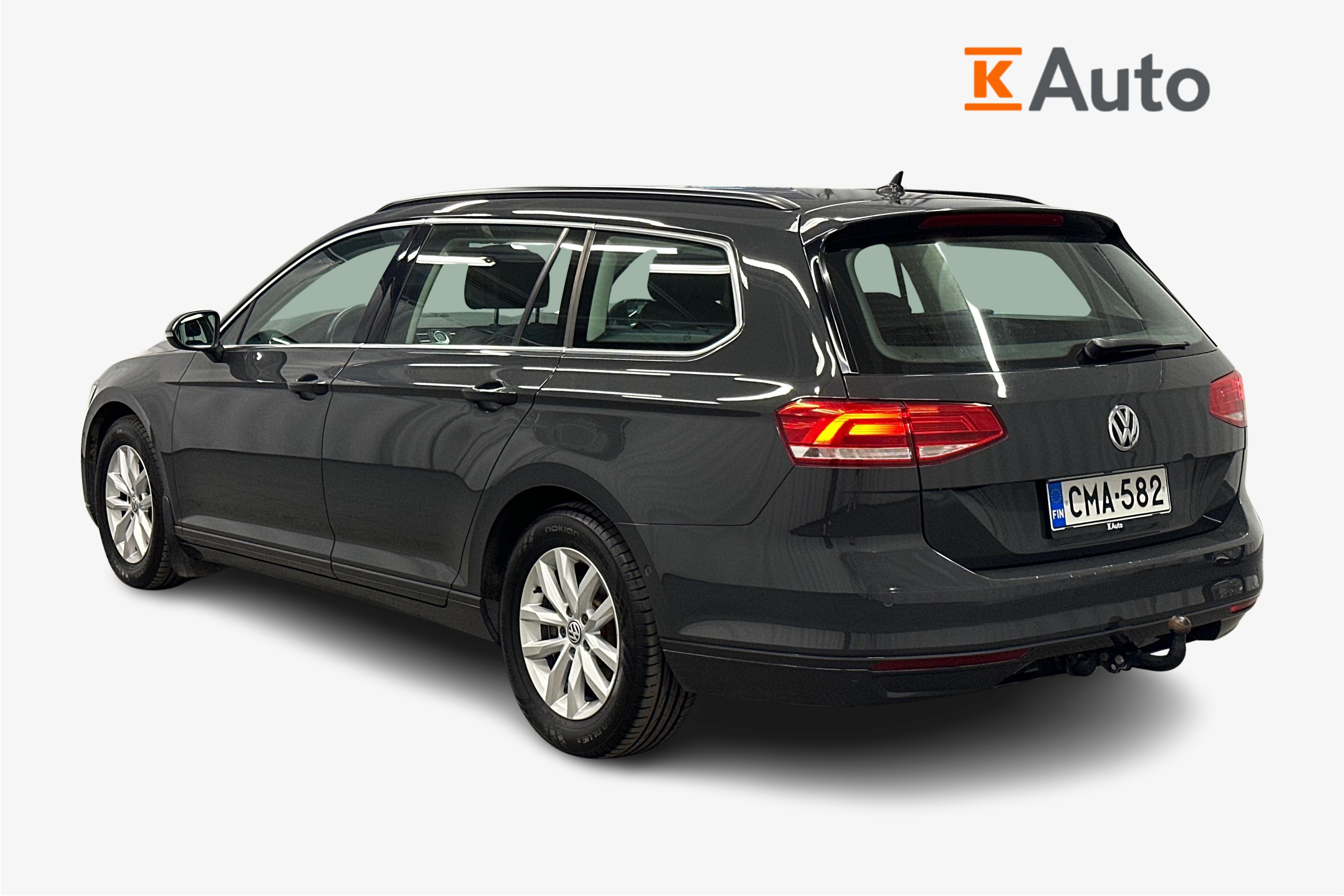 Volkswagen Passat 2019, photo 2/33