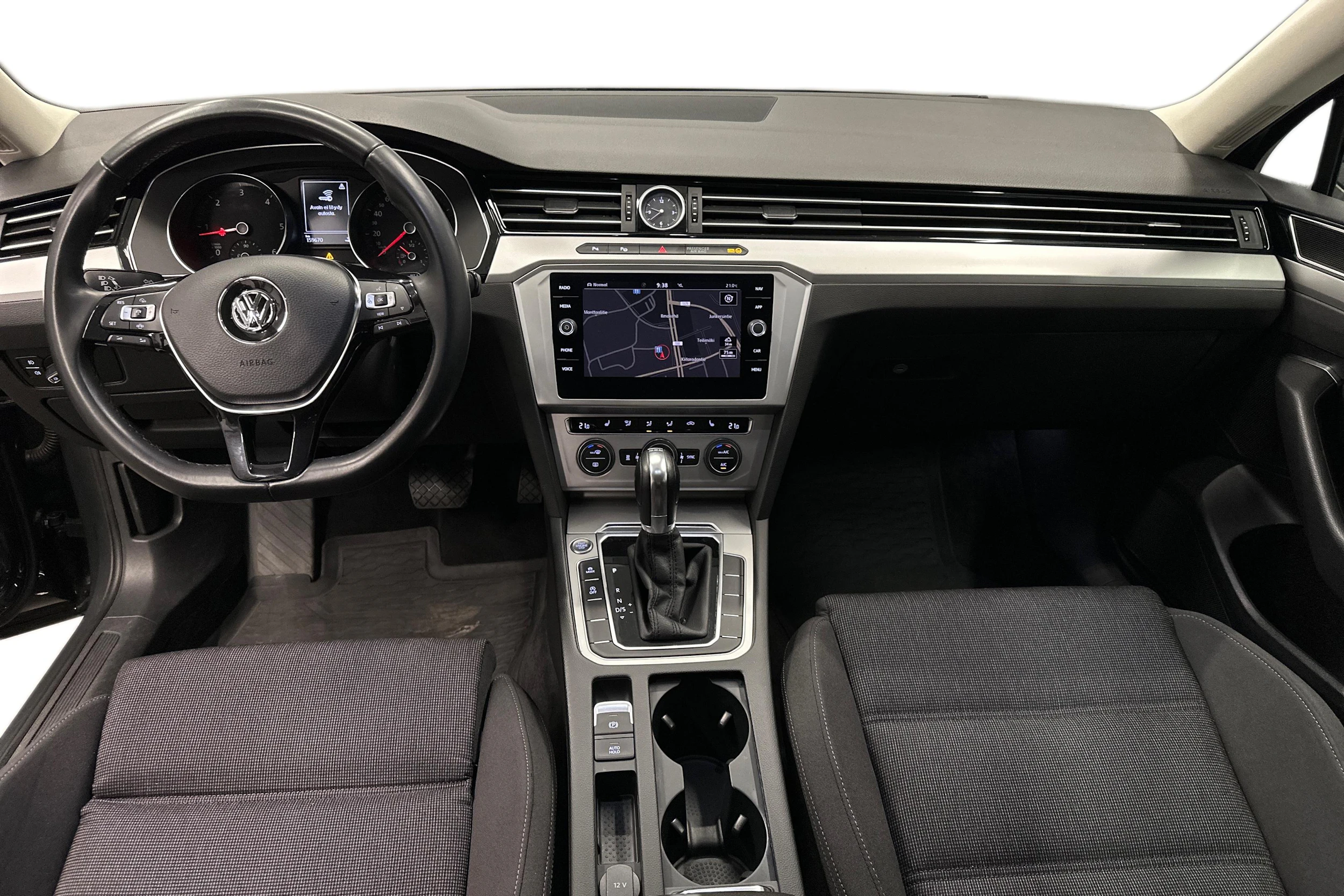 harmaa Volkswagen Passat 2019 kuva 7.