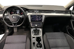 harmaa Volkswagen Passat 2019 kuva 7.