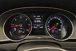 harmaa Volkswagen Passat 2019 kuva 15.