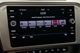 harmaa Volkswagen Passat 2019 kuva 18.